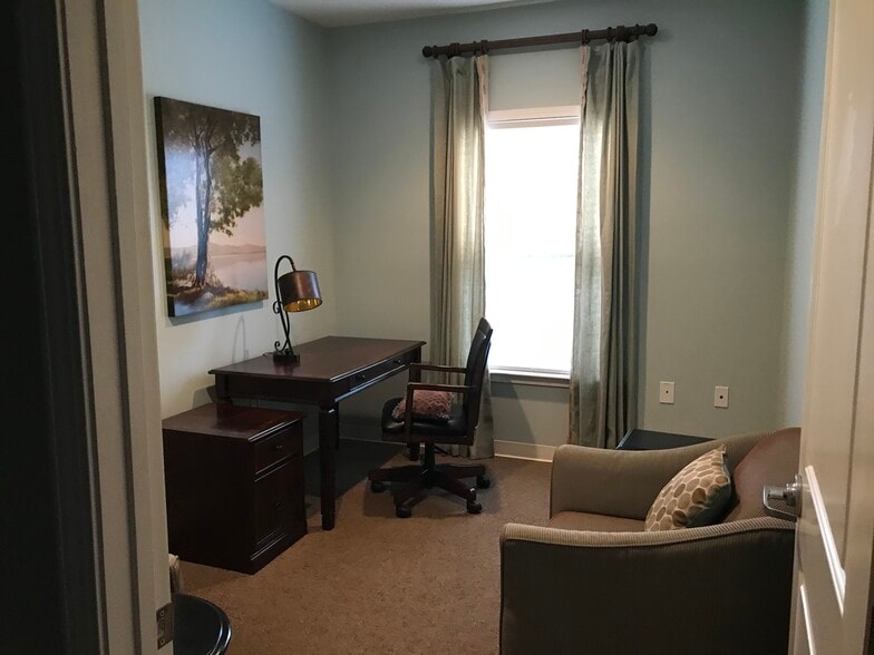More Photos Of 111 Lovett Dr, Greenville Office For Lease