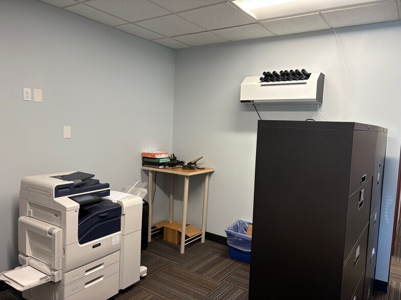 More Photos Of 2360 Oak Industrial Dr NE, Grand Rapids Flex For Sale