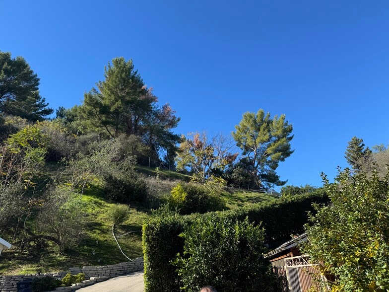 More Photos Of 3 Ambar Dr, Woodland Hills Land For Sale
