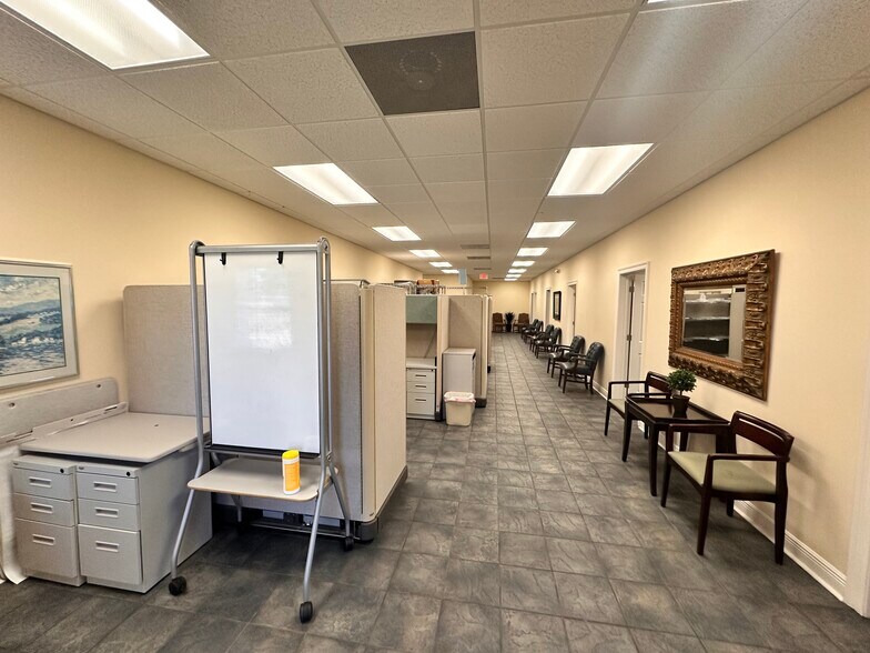 More Photos Of 4509 Hospital St, Pascagoula Office For Sale