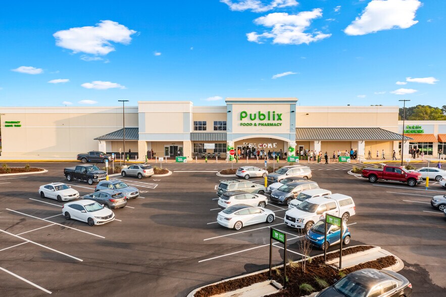 More Photos Of 11040 Navarre Pky, Navarre Storefront For Lease