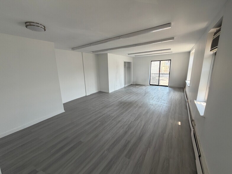 More Photos Of 2667 Coney Island Ave, Brooklyn Storefront Retail Office For Lease