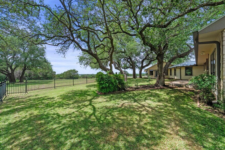 More Photos Of 539 Oak Vista Dr, Burnet Land For Sale