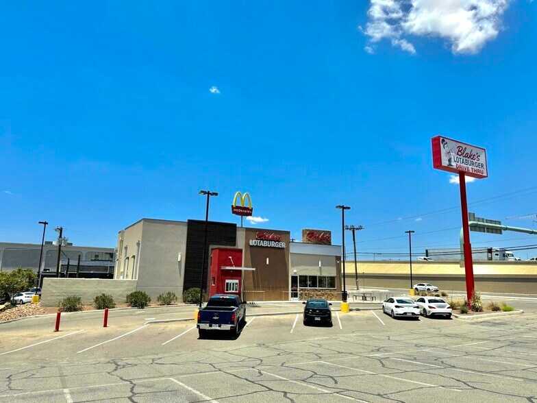 More Photos Of 7122 Gateway Blvd E, El Paso Restaurant For Lease