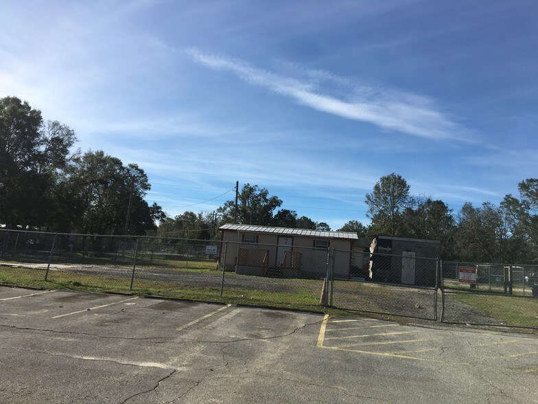 More Photos Of 6315 Blountstown Hwy, Tallahassee Storefront Retail Office For Sale
