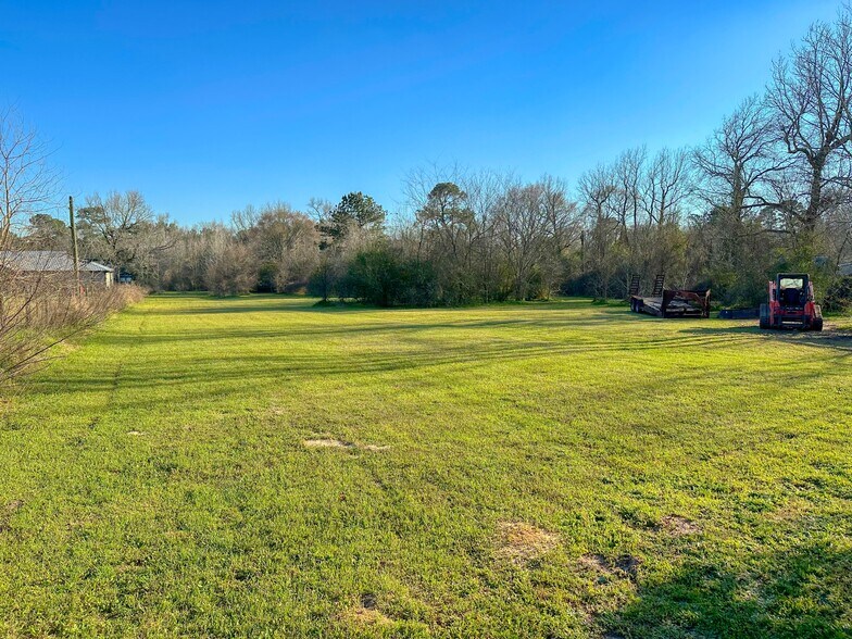 More Photos Of 13767 FM 2432 Rd, Willis Land For Sale