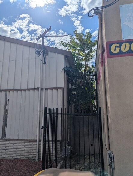 More Photos Of 12408 Carson St, Hawaiian Gardens Land For Sale