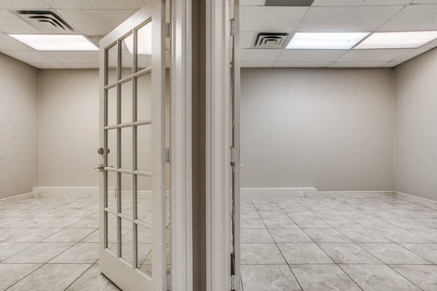 More Photos Of 605-607 6th St N, Texas City Restaurant For Sale