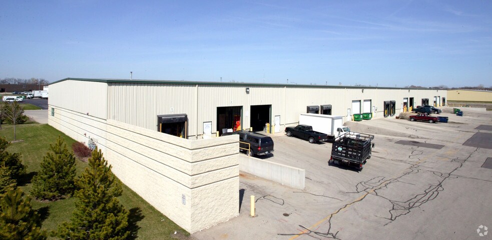 More Photos Of S83W18741-S84W18765 Saturn Dr, Muskego Distribution For Lease