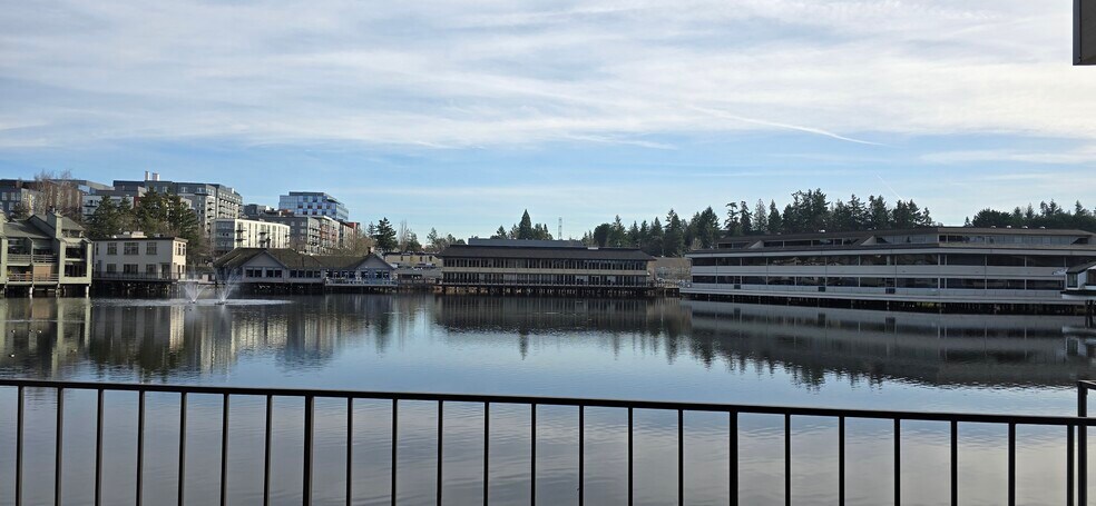 More Photos Of 9 Lake Bellevue Dr, Bellevue Office For Sale
