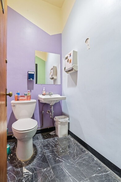 More Photos Of 324 Cleveland Ave, Canton Office For Sale