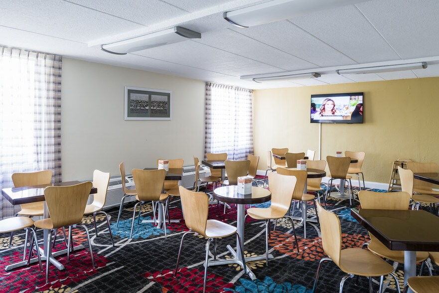 More Photos Of , Ruther Glen Unknown For Sale