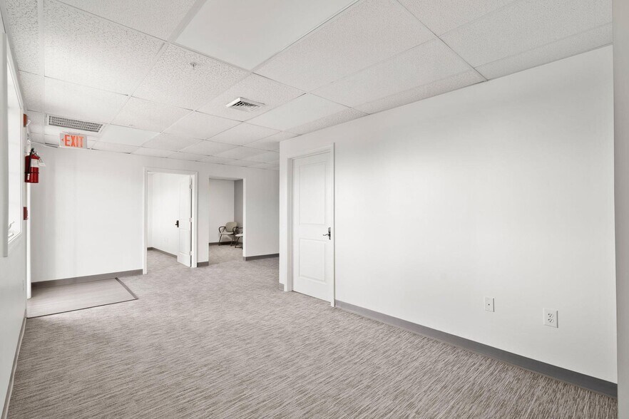 More Photos Of 19 Bridge St, Kittery Coworking Space