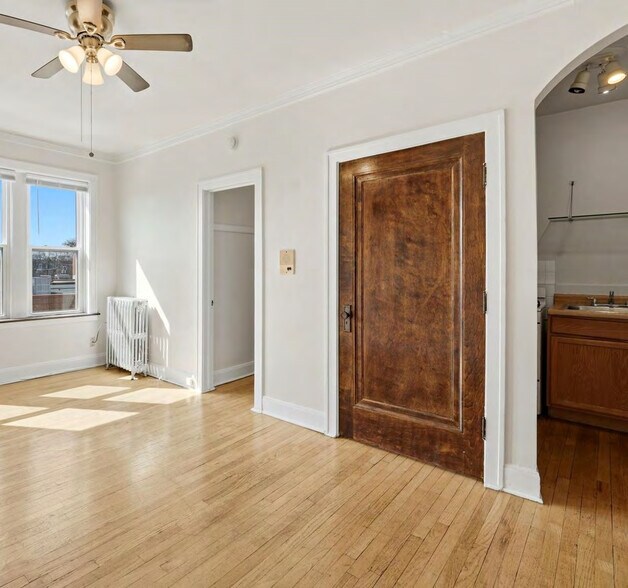 More Photos Of 1312-1316 E 53rd St, Chicago Apartments For Sale