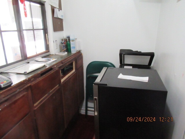 More Photos Of 424 Highway 65 Bus, Clinton Hotel For Sale