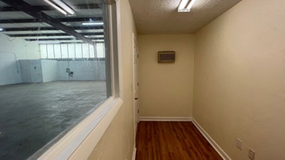 More Photos Of 510 SW 2nd St, Vero Beach Warehouse For Lease