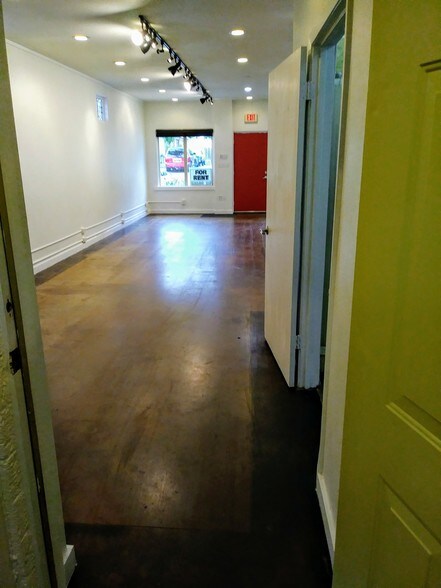 More Photos Of 5210 Avenue F, Austin Loft Creative Space For Lease