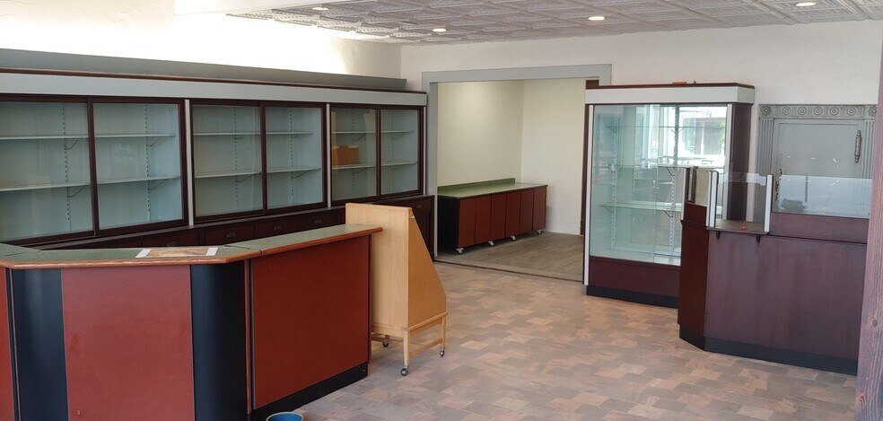 More Photos Of 35 W Main St, Hamlet Storefront For Sale