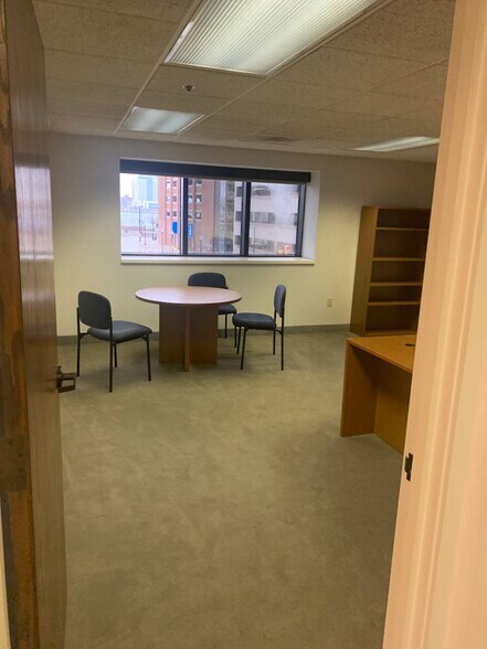More Photos Of 600 Woodbridge St, Detroit Office For Lease