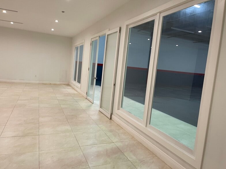 More Photos Of 3004 NW 79th Ave, Doral Warehouse For Lease