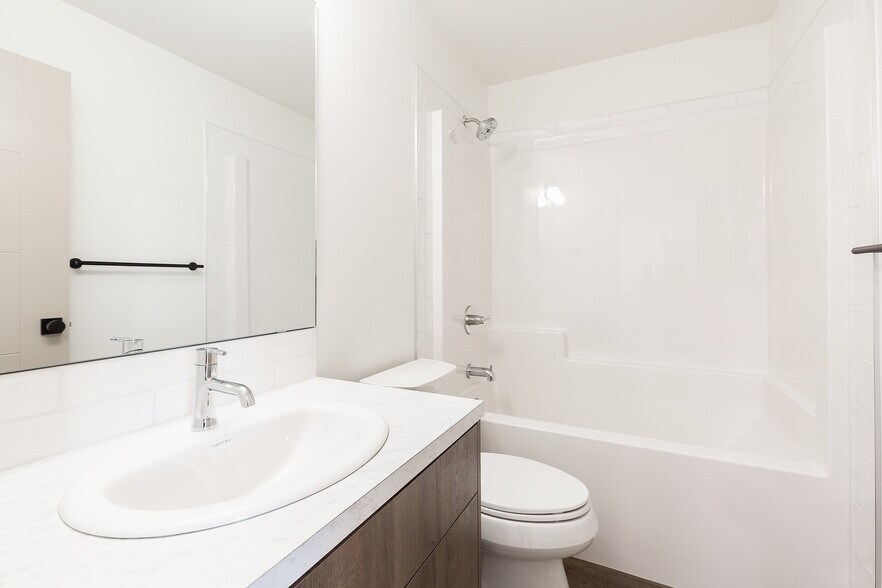 More Photos Of 304 50 w, Raymond Multifamily For Sale