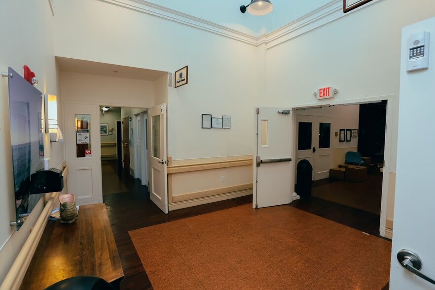 More Photos Of 6444 Central City Blvd, Galveston Rehabilitation Center For Sale