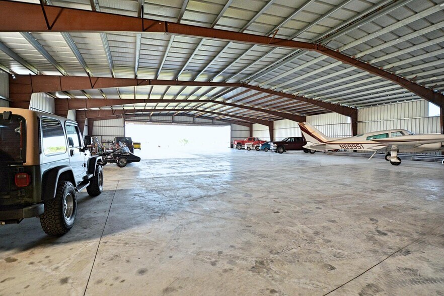 More Photos Of 4545 E FM 775, Seguin Manufacturing For Sale