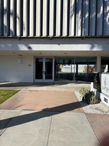 More Photos Of 383 S Palm Canyon Dr, Palm Springs Storefront Retail Office For Lease