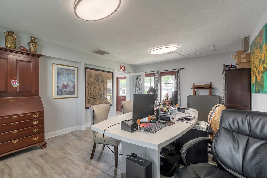 More Photos Of 305 Us-1, Ormond Beach Office For Sale