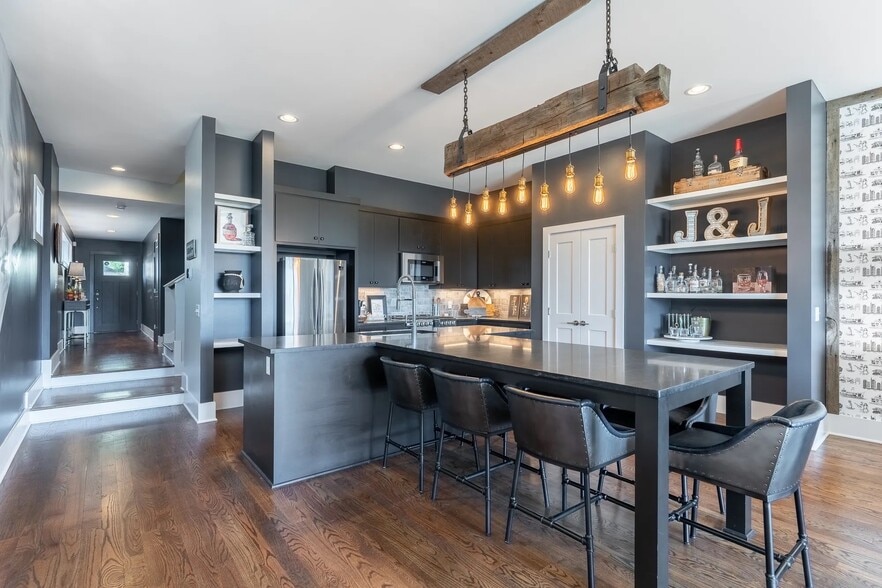 More Photos Of , Nashville Multifamily For Sale