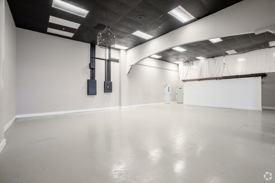 More Photos Of 1461-1477 Highway 20 W, McDonough Warehouse For Lease