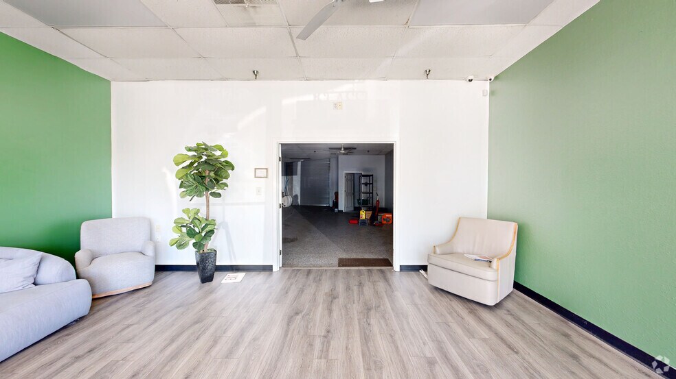 Primary Photo Of 11235 Alpharetta Hwy, Roswell Storefront For Lease