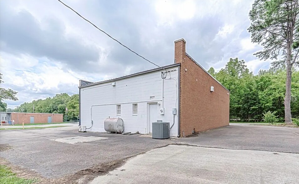 More Photos Of 16186 Beaverdam School Rd, Beaverdam Bank For Sale