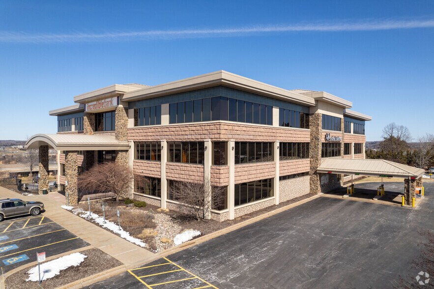 More Photos Of 327 N 17th Ave, Wausau Office For Lease