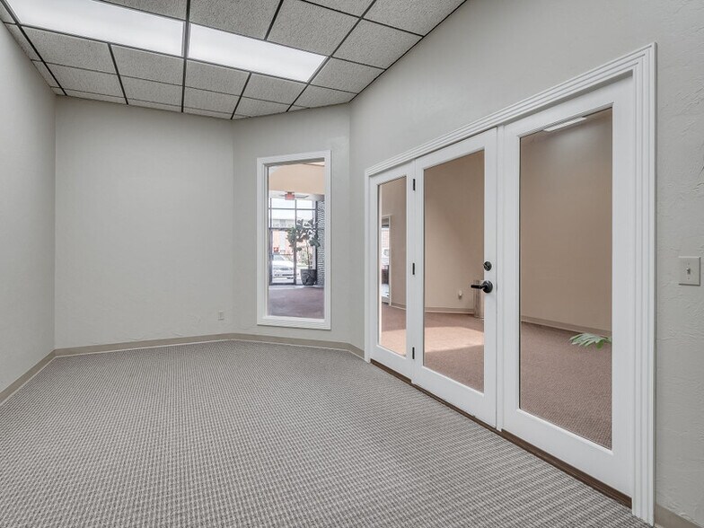 More Photos Of 6656 NW 39th Expy, Bethany Office For Lease