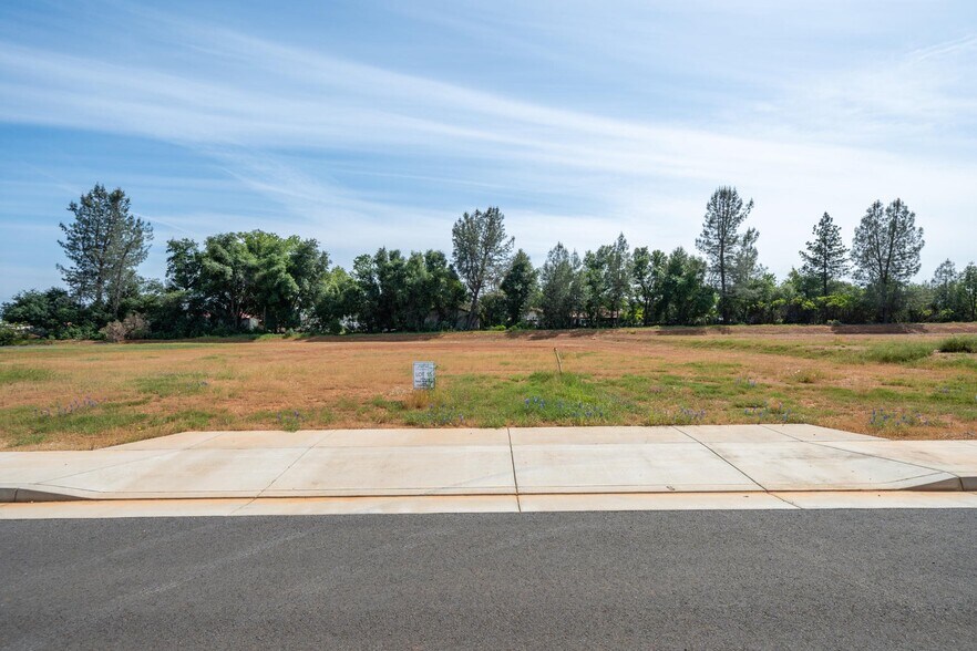 More Photos Of Airport Rd @ Rancho Rd, Redding Land For Sale