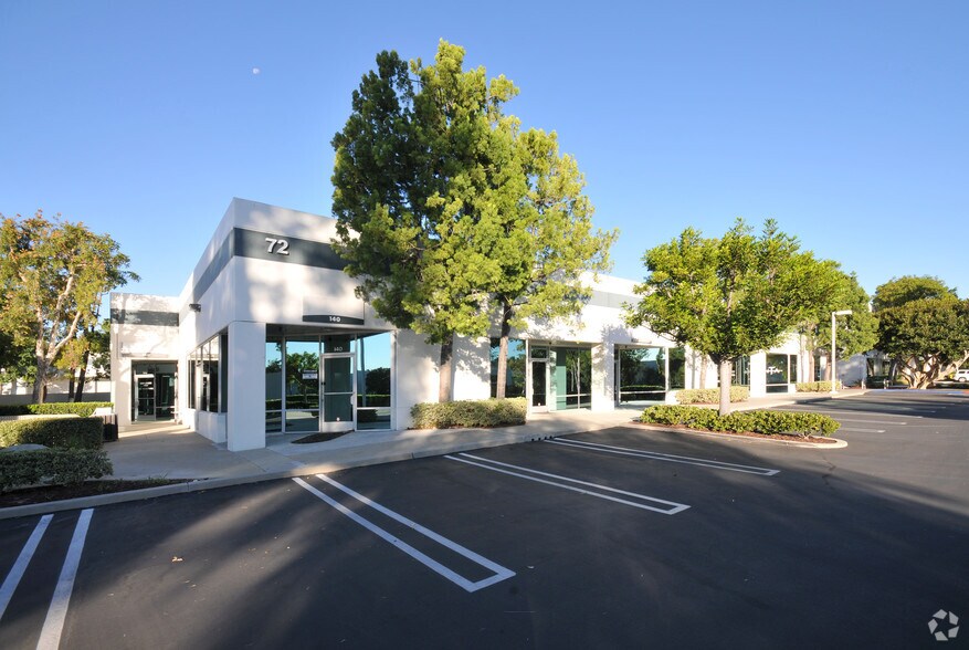 More Photos Of 72 Argonaut, Aliso Viejo Light Manufacturing For Lease