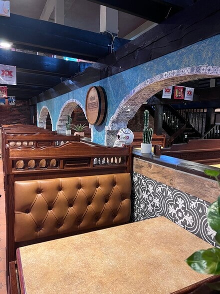 More Photos Of 300 Derby St, Salem Restaurant For Lease