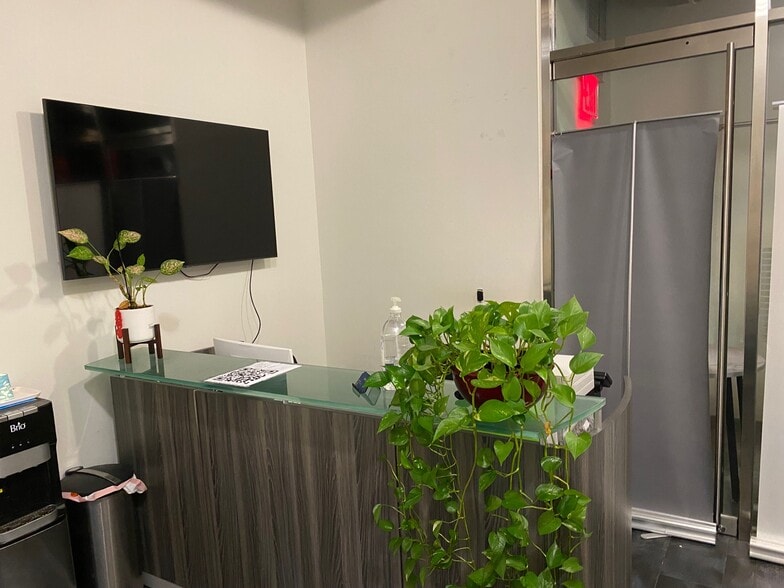 Primary Photo Of 13620 38th Ave, Flushing Office For Sale