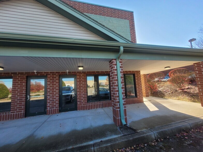 More Photos Of 87 Centre Of New England Blvd, Coventry Industrial For Sale