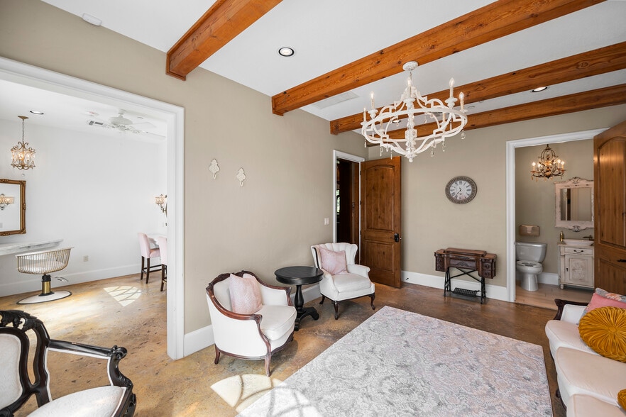 More Photos Of 30663 Moore Rd, Magnolia Freestanding For Sale