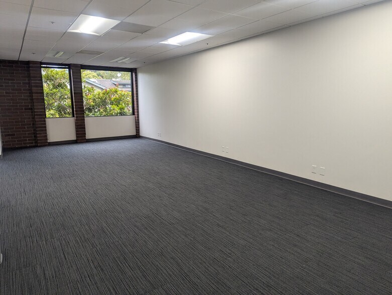 More Photos Of 133 Mission St, Santa Cruz Medical For Lease