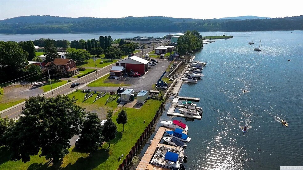 Primary Photo Of 103 Main St, Catskill Marina For Sale