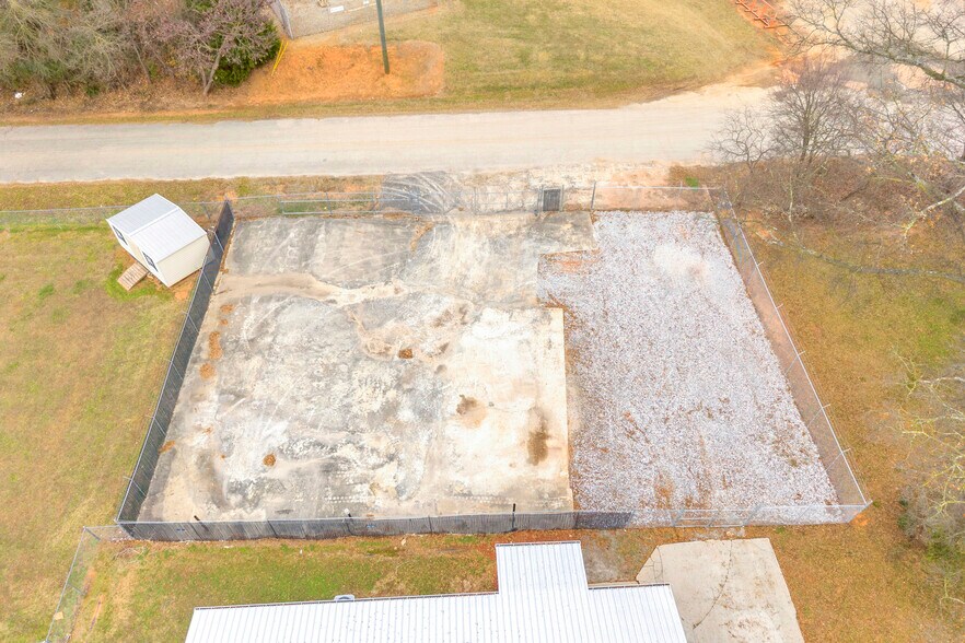More Photos Of 38 maurice Way, Lavonia Office For Lease