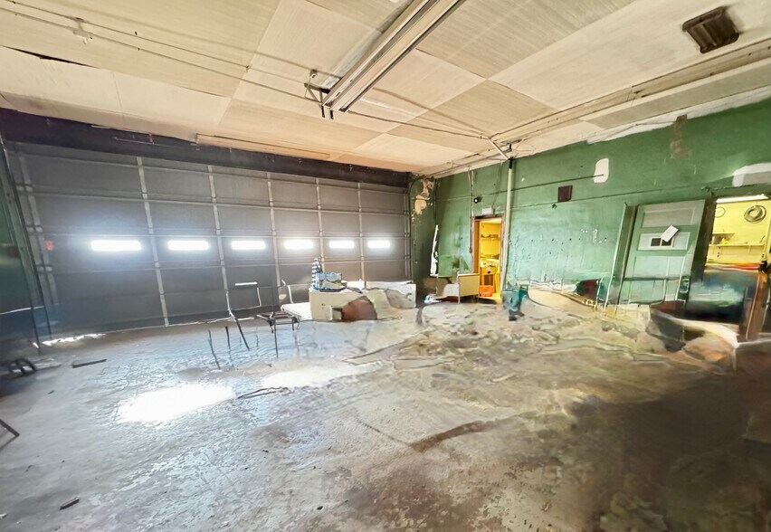 More Photos Of 1002 Chestnut St, Trainer Police Fire Station For Sale