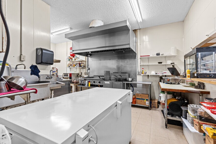 More Photos Of 1110 Buckhead Ridge, Okeechobee General Retail For Sale