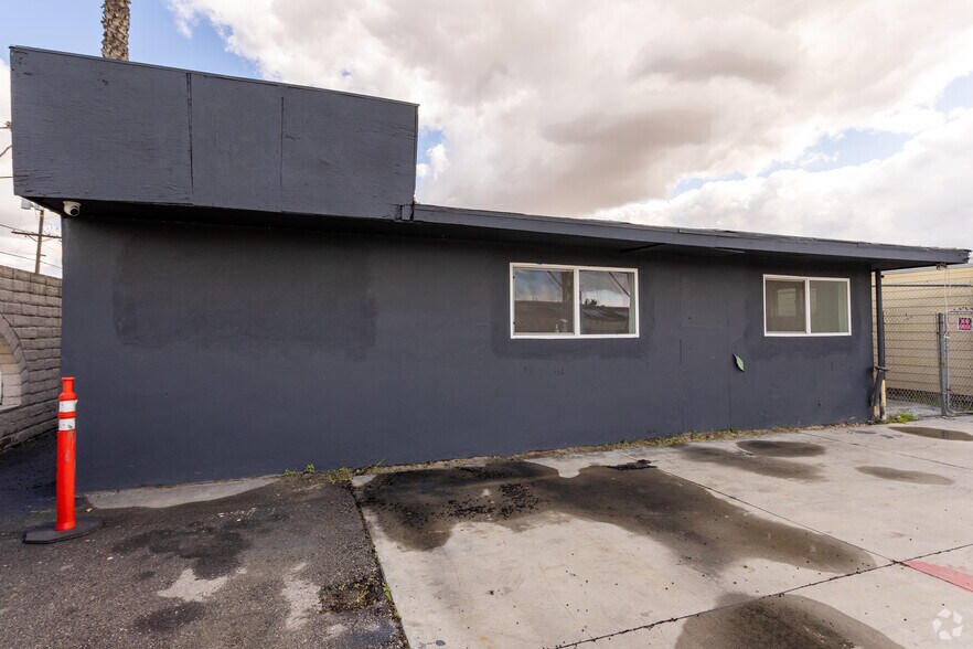 More Photos Of 2772-2820 Norton Ave, Lynwood Manufacturing For Lease