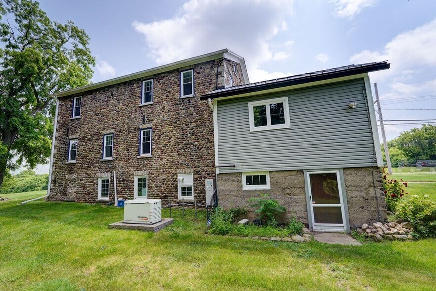 More Photos Of 4495 W Henrietta Rd, Henrietta Office For Sale