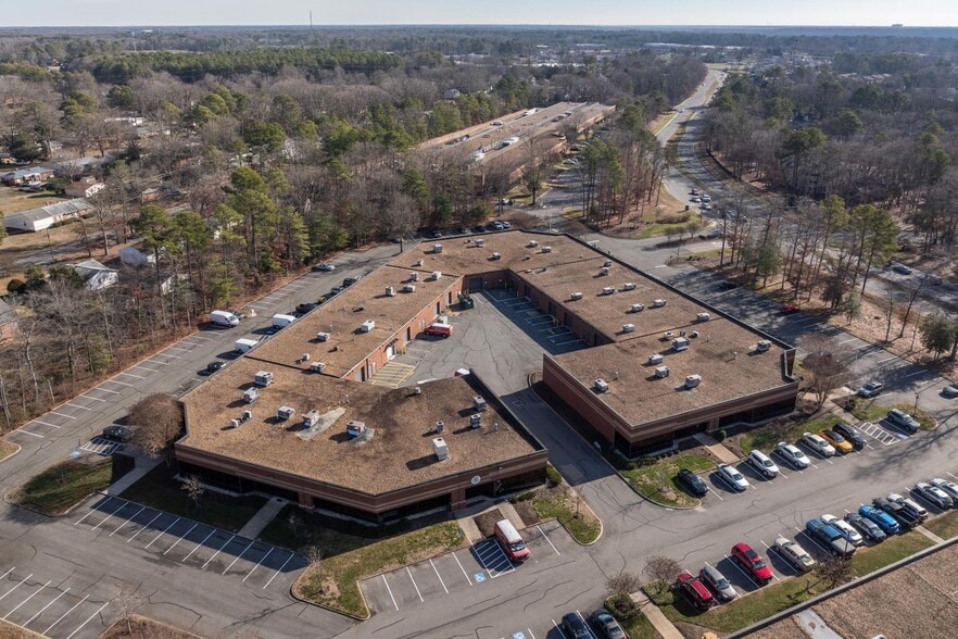 More Photos Of 1450-1470 E Parham Rd, Richmond Unknown For Lease