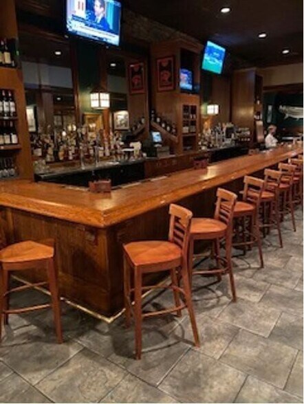 More Photos Of 1801 W Maitland Blvd, Orlando Restaurant For Lease